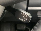 【クルーズコントロール】高速道路もラクラク走行。アクセルを離しても一定速度で走行ができ、長距離運転時の負担を軽減!加速・減速も簡単なスイッチ操作で調整できます。
