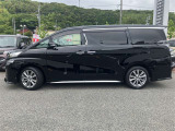 トヨタ車に限らず、全車種にロングラン保証が付いております。走行距離無制限なので、安心しておのり頂けます。