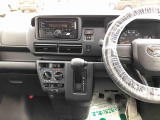 運転中も見やすいメーター。