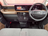 フロントガラスが広く視界が広々としているので、運転がとてもし易いです!
