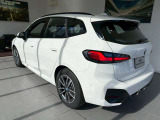【展示場について】九州エリア最大級の展示場常時30台以上のBMWを展示しております。入庫する予定車両やNET掲載が間に合っていない車両も御座いますので是非一度お問い合わせ下さい。