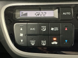 オートエアコン付きです!お好みの温度をセットするだけでエアコンの風量などを自動でコントロール。快適な車内でお過ごしいただけます。