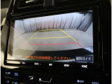 バックガイドモニターで、後方を確認しながら安心して駐車することができます。運転初心者も熟練者も必須の機能ですよ!