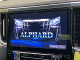 【BIG-X11インチナビ】人気の大画面BIG-Xナビを装備。専用設計で車内の雰囲気にマッチ!ナビ利用時のマップ表示は見やすく、テレビやDVDは臨場感がアップ!いつものドライブがグッと楽しくなります♪