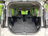 普段のお買い物や通勤、送迎等に十分な荷室スペースを確保しております。セカンドシートを倒すと、大きな荷物の積載も可能です♪