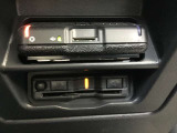 ETCが装着されています。再セットアップ後高速道路の料金所をノンストップで通過できて大変便利です。