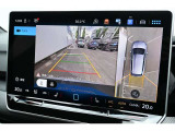 【リヤビューカメラ(Rear Assist)】後方確認や障害物検知をアシストし、安全な駐車をサポート。