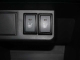 両席フロントシートヒータースイッチ