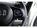 Hondaセンシングの機能のひとつ、アダプティブクルーズコントロール付!アクセルから足を離しても設定したスピードと前車との車間を保ち走行してくれます!車線維持もアシスト☆高速道路で疲労軽減ですね☆