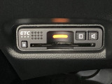 ハンドルの左下にETCがついています。高速道路の料金所の通過も楽々です。 カードの取り出しもしやすい場所についています。