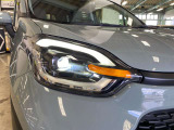 LEDヘッドライト装備で夜道もスッキリとした視界で安心して運転出来ます!