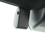 ◆ドライブレコーダー◆映像・音声などを記録する自動車用の装置です。 もしもの事故の際の記録はもちろん、旅行の際の思い出としてドライブの映像を楽しむことができます。