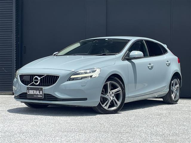 ボルボ V40 