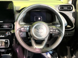 【純正革巻きステアリング】上質な革を使用することで、手にしっかり馴染みとても運転しやすいハンドルです♪