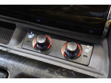 シートヒーター装備付き車!!座席に埋め込まれた電熱線によりシートを暖めることが出来る装備で、温められたシートは、寒い冬には最適です!!