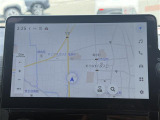 【純正ナビ】専用設計で車内の雰囲気にマッチ!ナビ利用時のマップ表示は見やすく、いつものドライブがグッと楽しくなります!
