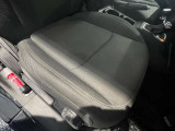 最新鋭の自社整備工場にて、車検・点検は勿論の事、あらゆるご要望にお応えすべく輸入車ディーラーならではの最新のコンピューターシステムとベテランの整備士がバックUP!