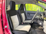 運転席シート廻りは使用感も少なく、良好な状態となっています。前オーナー様が丁寧に使っていたことがよくわかりますね。