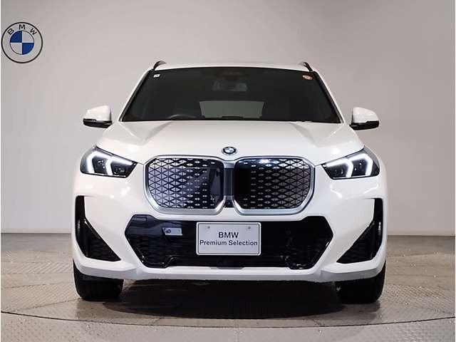 BMW iX1 eドライブ20 Mスポーツ の中古車詳細 (5,000km, アルピン