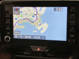 いまや必須装備「ナビゲーション」搭載!知らない場所にスイスイッとドライブ。もう、これなしではハンドルを握れませんね!でも運転中の操作は危険ですのでご注意ですね☆