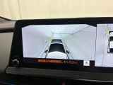 サイドカメラモニター付きです。死角になる車の左側下部をモニターに映し出してくれます。