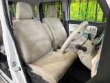 運転席シート廻りは使用感も少なく、良好な状態となっています。丁寧に使われていたことがよくわかりますね。