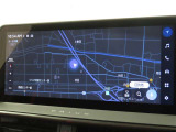 メーカー装着のディスプレイオーディオを装備しております。