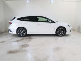 中古車は1台として同じコンディションのものは存在しないため、安心しておクルマをお選びいただけるよう、信頼のおける第三者機関が基準に従い、車両の品質と状態をチェックしています。