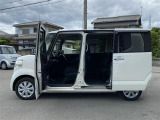 当店のお車をご覧いただきましてありがとうございます。お車についてのご質問やお見積りのご依頼、ご購入にあたってのご相談などは無料電話(0078-6002-312860)にお気軽にお問い合わせ下さい!
