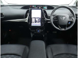 トヨタ純正メーカー11.6インチナビ付です。地図はもちろんTVも楽しめます。室内も専門のスタッフによる清掃済みでキレイです。是非一度ご覧下さい!