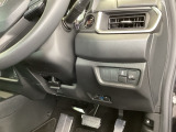 高速で便利なETCがあり、横滑りを防ぐVSAなどのスイッチは、運転席の右側、手の届きやすい位置にあります。