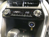 運転席からの操作で空気の入れ替えができて快適な室内空間へ☆
