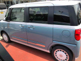 側面からの写真です。ご希望のお車が見当たらない場合は、弊社スタッフがしっかりとお客様のご要望に合ったお車をお探し致します。