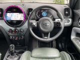 ◆LIBERALAは、輸入車選びの新たなスタイルを提案するインポート・セレクト・ブランドです。オーナー様となる方がクルマから直接感じる感性を第一にした、最良の一台との出会いをコーディネートいたします。
