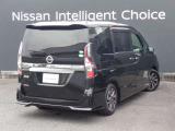 行きたい場所へ、行きたい人と。尽きない楽しみとともに。日産セレナ。