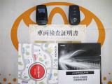 スマートキー付。取扱説明書とメンテナンスノートもあります☆品質評価シート付いてます!トヨタ認定中古車ライト!!