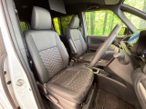 運転席シート廻りは使用感も少なく、良好な状態となっています。丁寧に使われていたことがよくわかりますね。