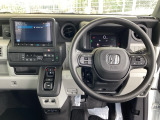 【Honda SENSING】いつもの道で、高速道路などで、安心・快適な運転を支援します。先進の安全運転機能システム搭載。