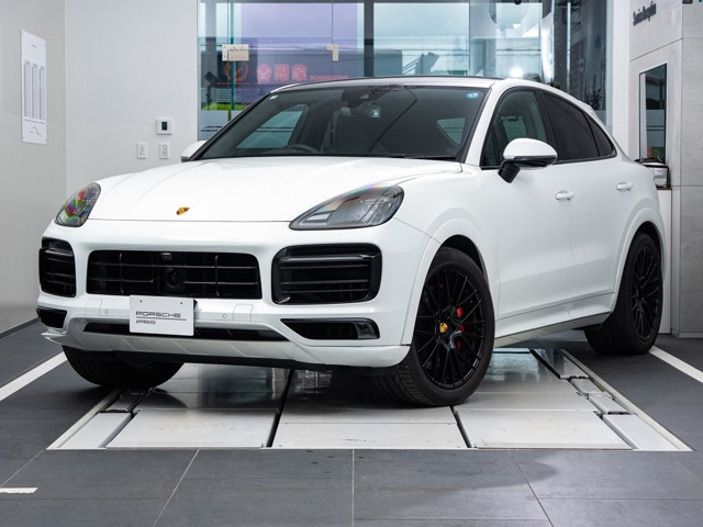 カイエンクーペ GTS ティプトロニックS リアセンターシート 4WD