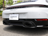 重厚な迫力あるダイナミックなスポーツカーサウンドを響かせるスポーツエグゾーストシステム。