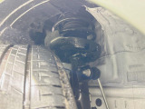 お車を安心してお乗りいただく為には、足回りの定期点検が欠かせません。サービスサポート(有償保証)では無料点検もご提供しており、安心のカーライフをお過ごしいただけるサポート体制が整っています。