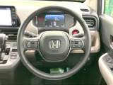 【純正革巻きステアリング】上質な革を使用することで、手にしっかり馴染みとても運転しやすいハンドルです♪