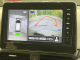 【アラウンドビューモニター】専用のカメラにより、上から見下ろしたような視点で360度クルマの周囲を確認することができます☆死角部分も確認しやすく、狭い場所での切り返しや駐車もスムーズに行えます。