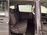 スライドドアなら狭い駐車場でもドアをぶつける心配がありません。