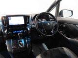 見通しのよいすっきりとした視界で、誰でも運転しやすいです。運転のしやすさは疲れにくさにも繋がりますよ♪