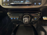 ハイブリッド車専用、エレクトロシフトマチック!