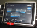 ナビゲーションは純正9インチメモリーナビ(VXM-135VFN)を装着しております。AM、FM、CD、DVD再生、音楽録音再生、フルセグTVがご使用いただけます。初めて訪れた場所でも安心ですね!