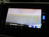 バックモニターで、駐車時に見えにくい後方をしっかり確認できます。