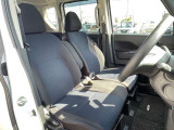 お車の販売と共に、自動車保険もご紹介しております。 弊社取り扱い会社と同じであれば日産独自のサービスもあります。