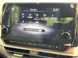 【ディスプレイオーディオ】お手持ちのスマートフォンとの連携で、ナビや音楽再生など各種アプリを使用可能。スマホに近い感覚でお使いいただけます♪
